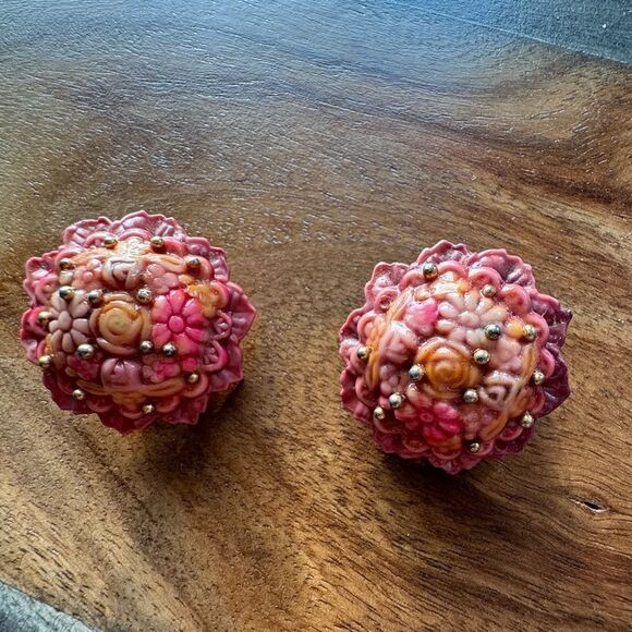 Vintage Orange Earrings Clip On Round Floral With Gold Beads Detail Retro - Picture 1 of 7